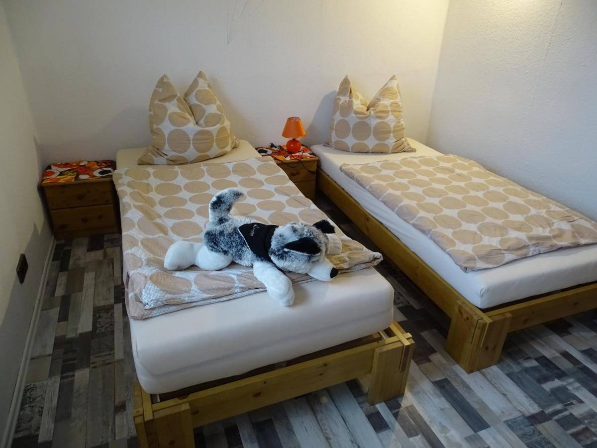 Monteurwohnung In * Варштайн